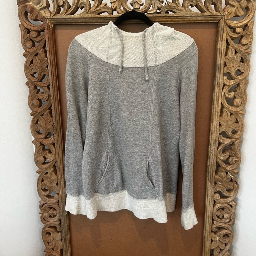 Two toned hoodie.